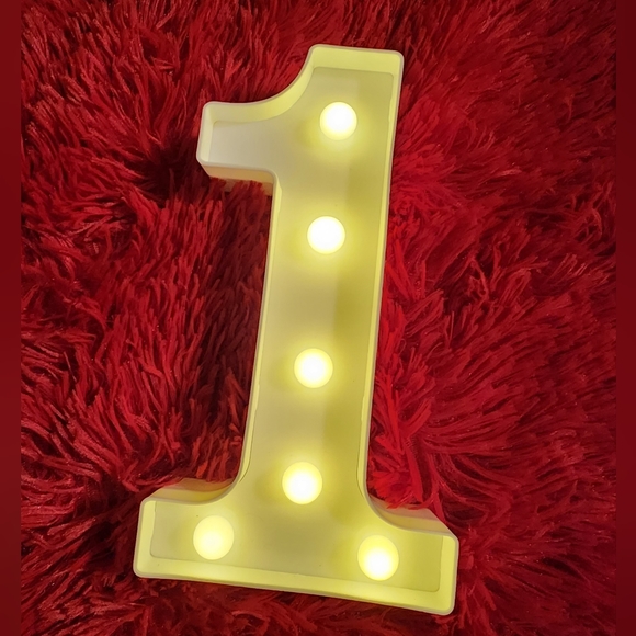 White Number 1 Plastic Marquee Light - Picture 2 of 8